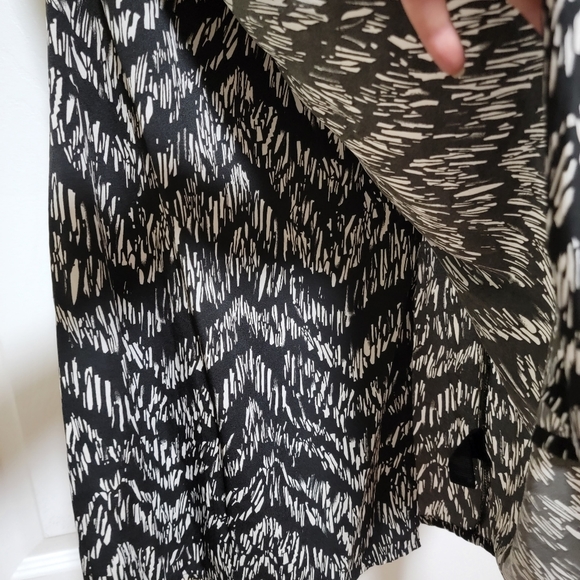 H&M Black n White Short Faux Wrap Dress sz 4 sz 12 - Picture 5 of 8